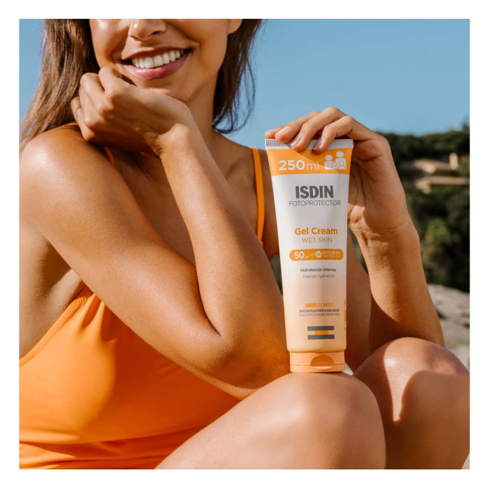 Isdin Fotoprotetor Gel Creme Solar Wet Skin FPS 50 250ml - Imagem 4